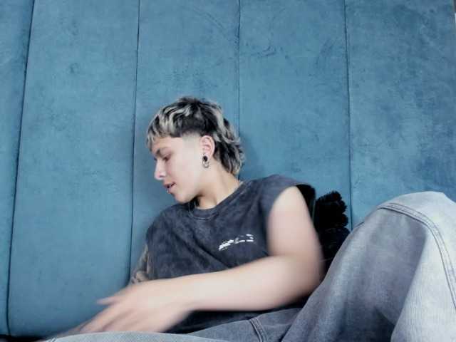 MeganThompson live cam on BongaCams