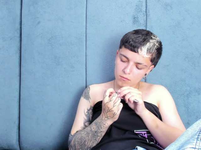 MeganThompson live cam on BongaCams