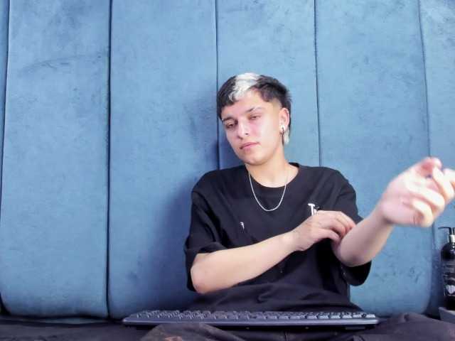 MeganThompson's BongaCams show and profile