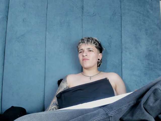 MeganThompson live cam on BongaCams