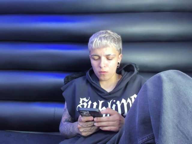 MeganThompson live cam on BongaCams