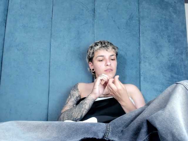 MeganThompson live cam on BongaCams