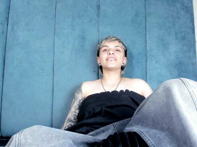 MeganThompson live cam on BongaCams