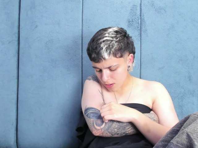 MeganThompson live cam on BongaCams