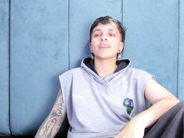 MeganThompson live cam on BongaCams