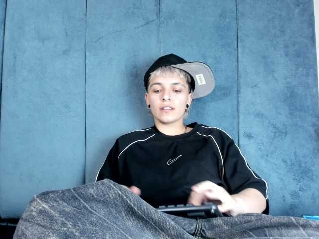 MeganThompson live cam on BongaCams