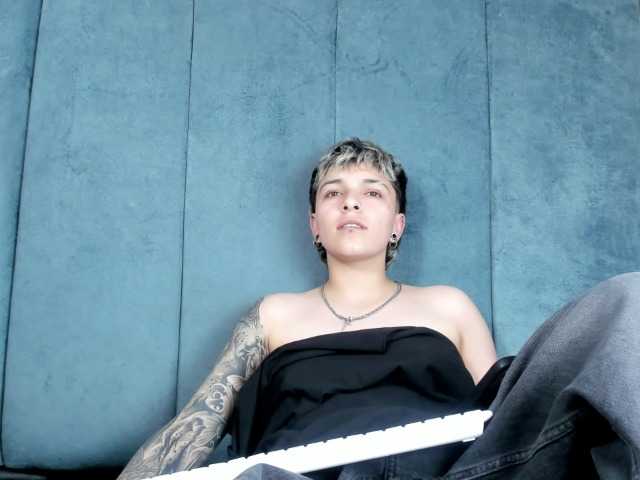 MeganThompson live cam on BongaCams