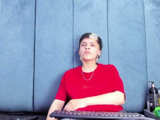 MeganThompson's BongaCams show and profile