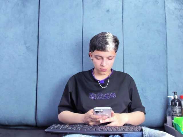 MeganThompson's BongaCams show and profile