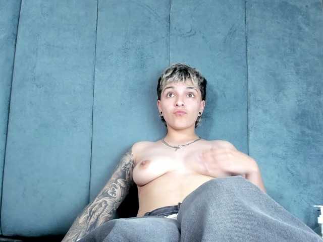 MeganThompson live cam on BongaCams