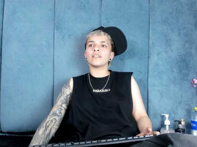 MeganThompson live cam on BongaCams
