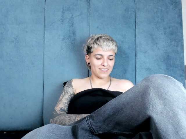 MeganThompson live cam on BongaCams