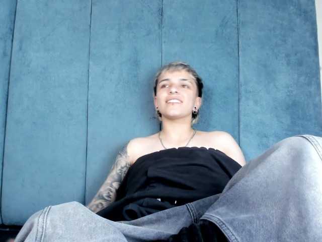 MeganThompson live cam on BongaCams