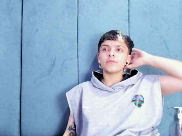 MeganThompson Live Webcam on BongaCams