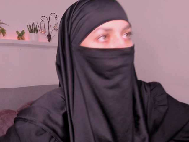 salma-arabic live cam on BongaCams