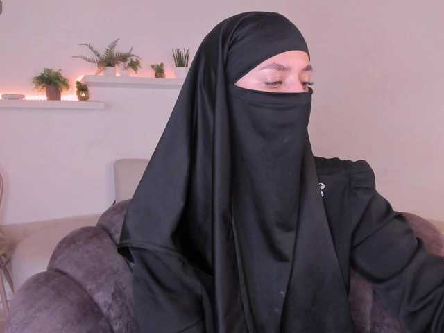 salma-arabic live cam on BongaCams