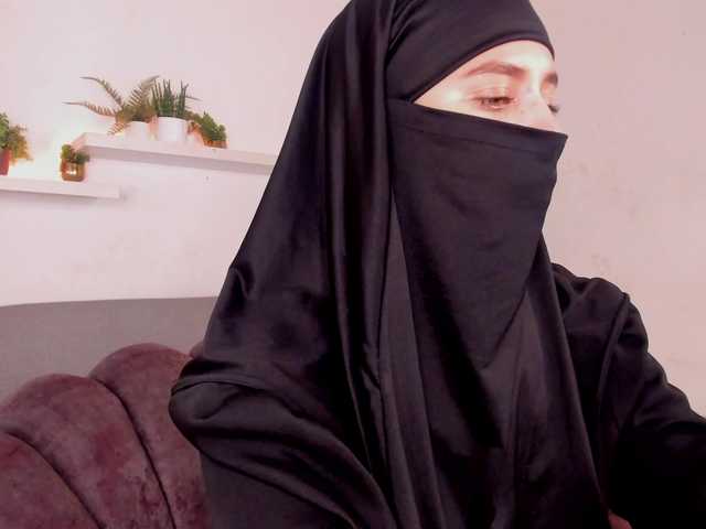 salma-arabic live cam on BongaCams