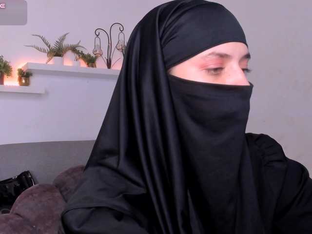 salma-arabic live cam on BongaCams