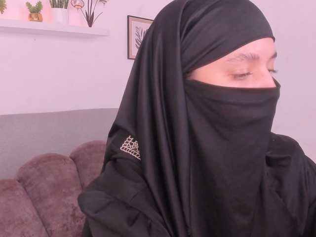 salma-arabic live cam on BongaCams
