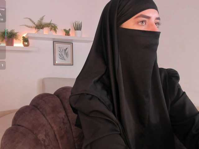 salma-arabic live cam on BongaCams