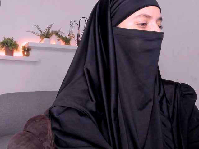 salma-arabic live cam on BongaCams