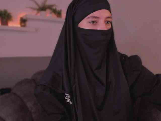 Model: salma-arabic