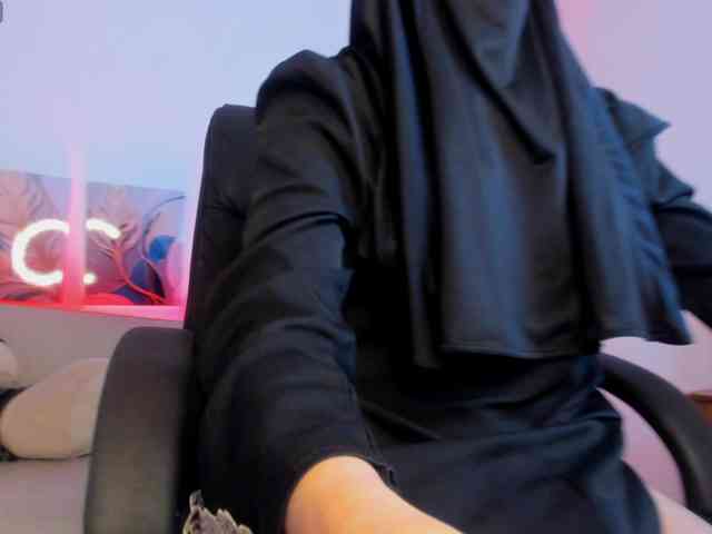 Model: salma-arabic