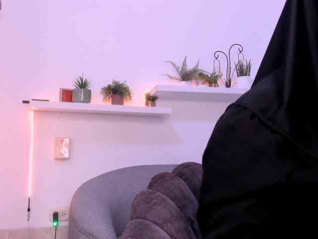 Model: salma-arabic