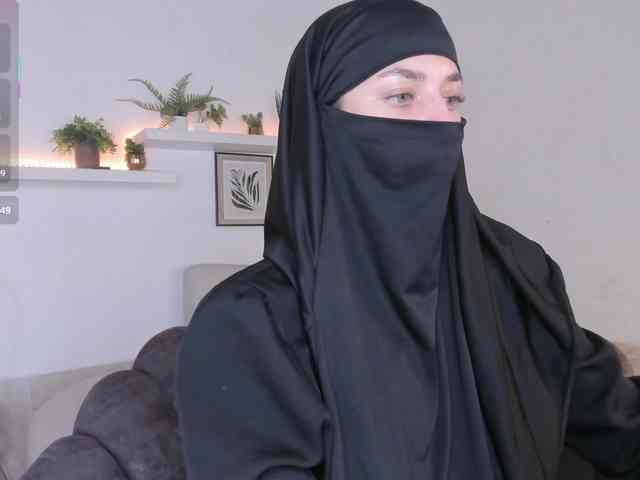 Model: salma-arabic