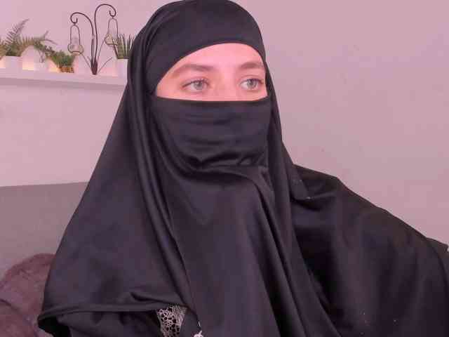 Model: salma-arabic