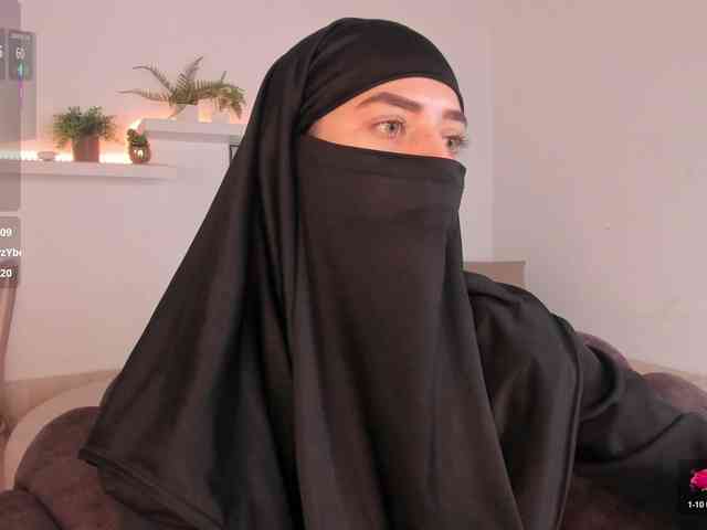 Model: salma-arabic