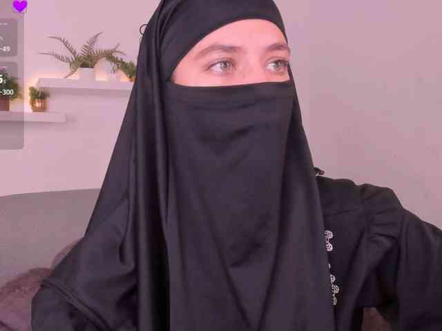 Model: salma-arabic