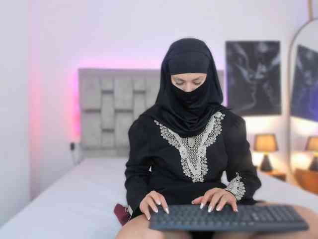 Model: salma-arabic