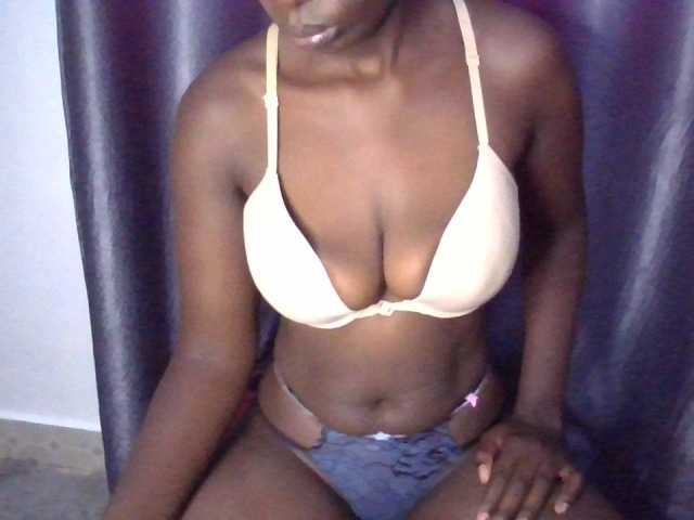 bustybliss's BongaCams show and profile
