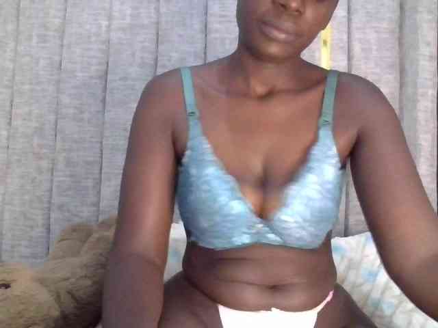bustybliss webcam