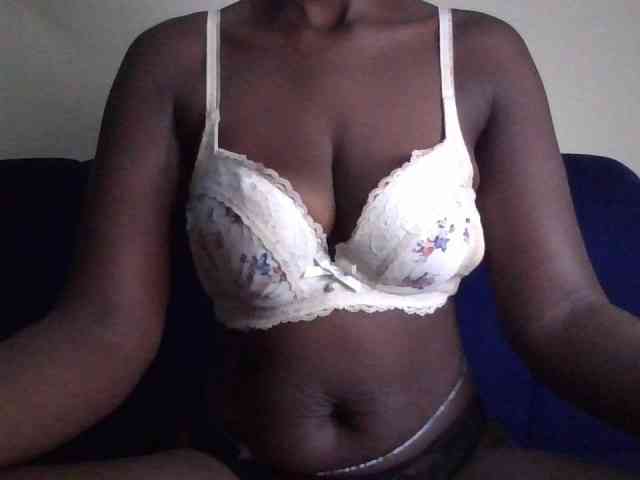 bustybliss webcam