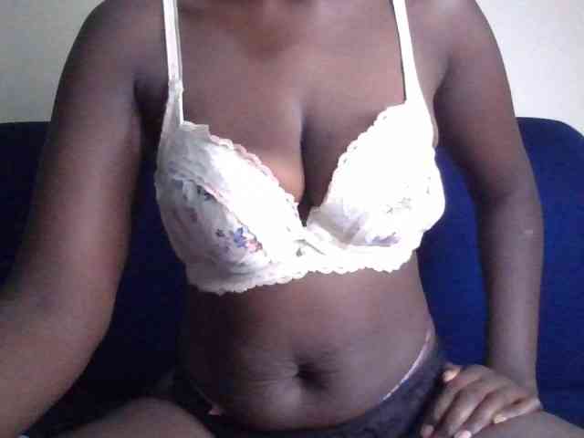 bustybliss webcam