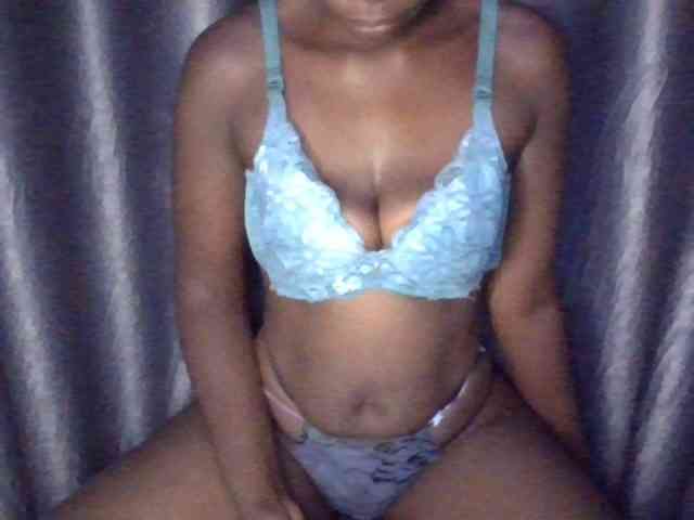 bustybliss webcam