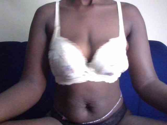 bustybliss webcam