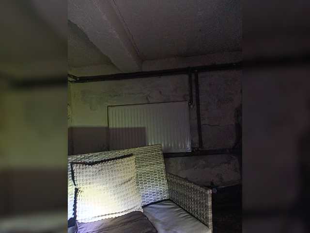 Sisinkaa4422 live cam on BongaCams
