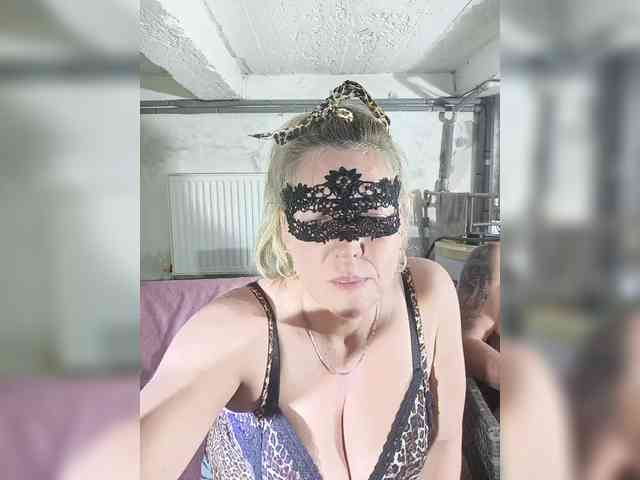 Sisinkaa4422 webcam