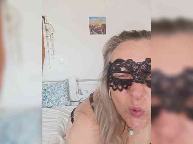 Sisinkaa4422 webcam