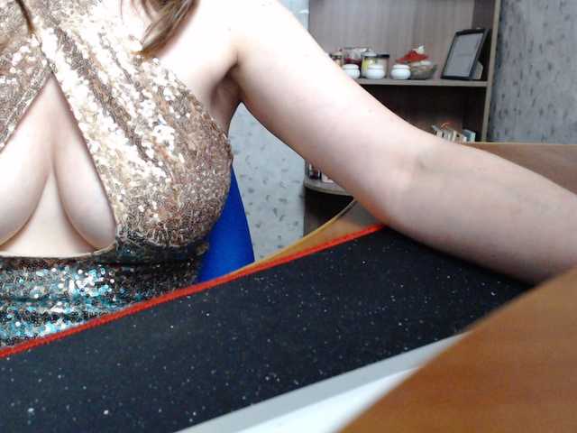 VasilisaGold live webcam show