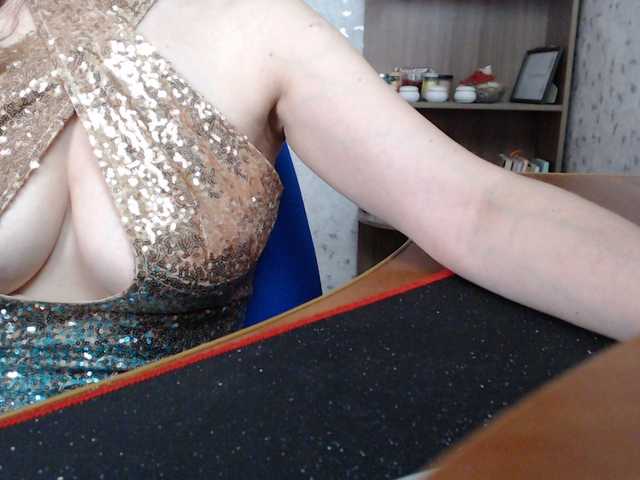 VasilisaGold live cam on BongaCams