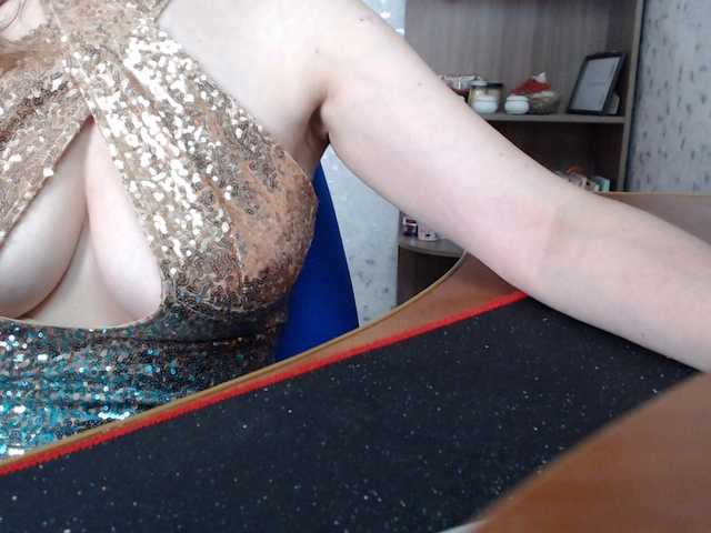 VasilisaGold live webcam show
