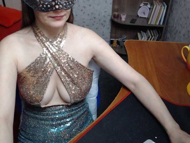 VasilisaGold live cam on BongaCams