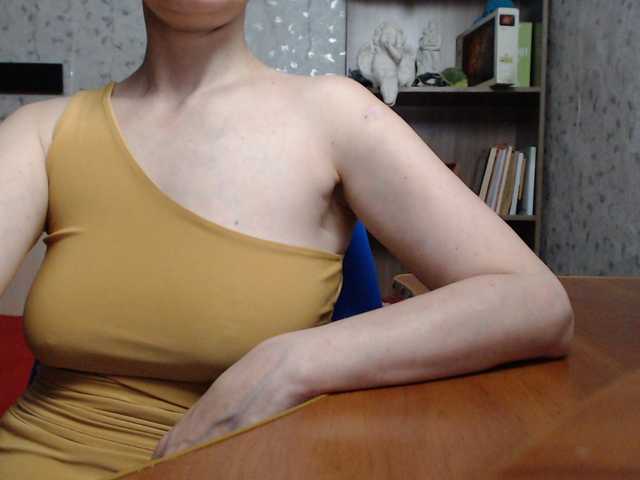 VasilisaGold live cam on BongaCams