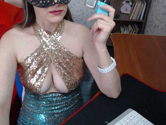 VasilisaGold live cam on BongaCams