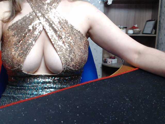 VasilisaGold live cam on BongaCams