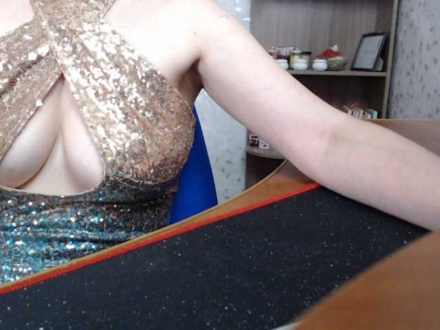 VasilisaGold live cam on BongaCams
